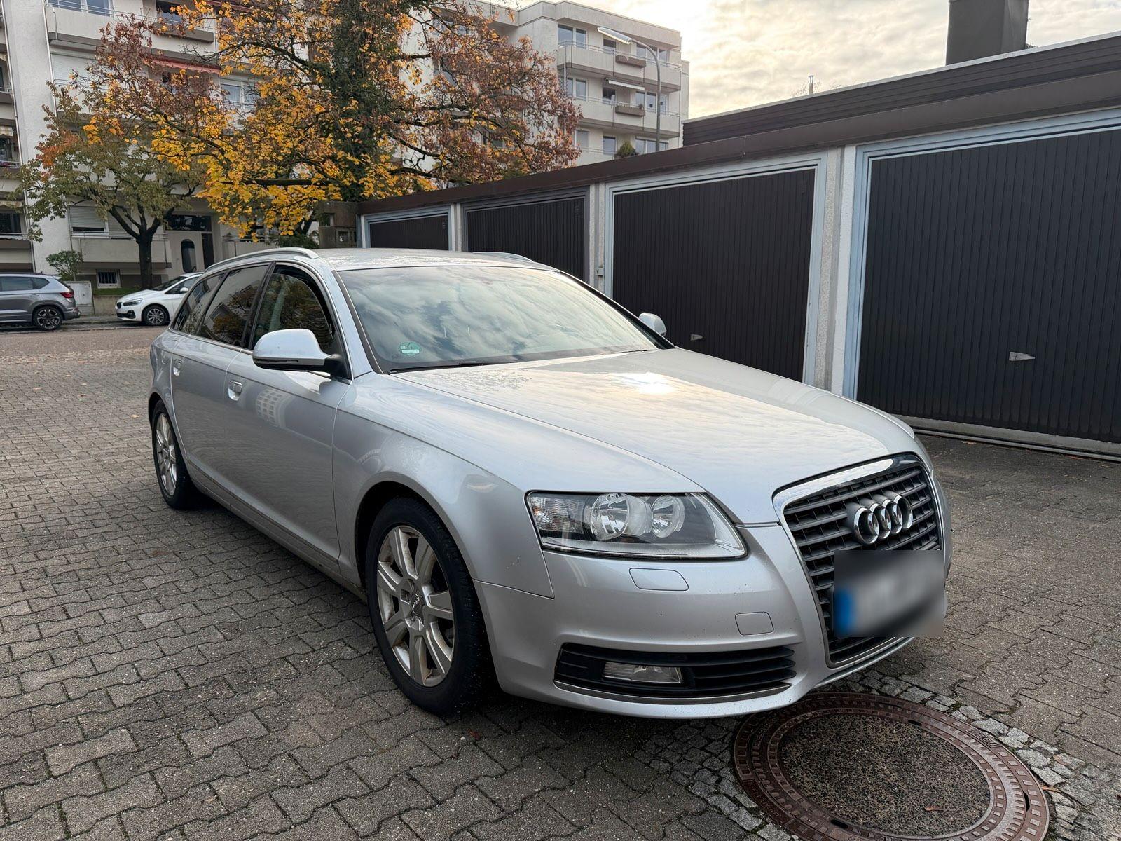 Audi A6 2009 — interior