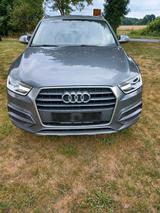 Audi Q3 1,4 TFSI, Navi, AHK, Alu, Modell 2... - Audi: Modell