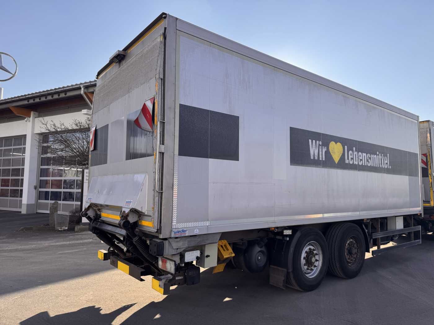 Fahrzeugabbildung Ackermann Z-VA-F 19/7,5 Carrier Supra 950U LBW Bär 2.000kg