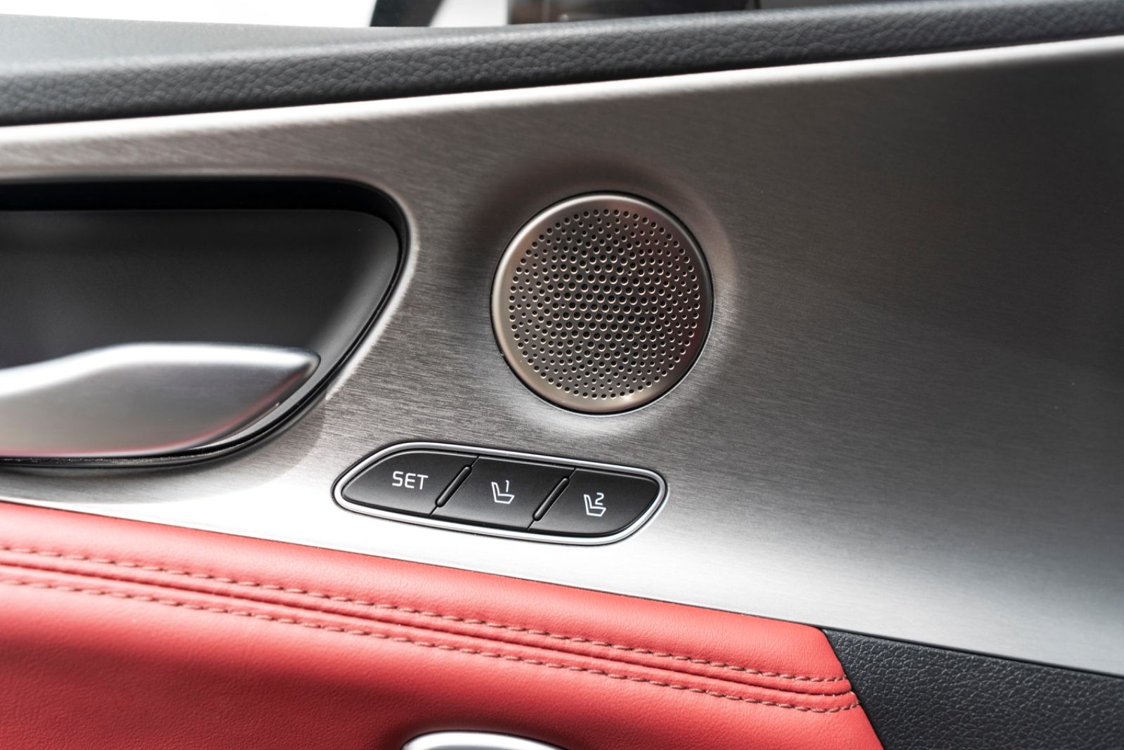Fahrzeugabbildung Kia Stinger 3.3 T-GDI AWD GT HUD ACC 360° CARPLAY