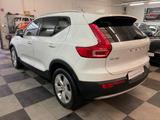 Volvo XC40 Momentum 2WD Aut,Navi,LED,Pano - Volvo XC40 Gebrauchtwagen
