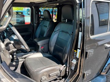 Jeep Wrangler - 10