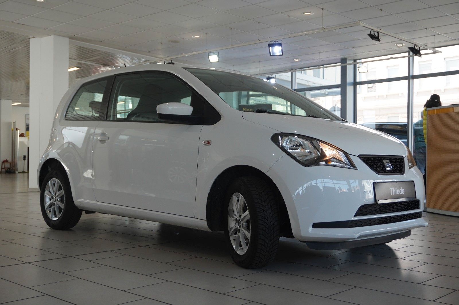 Fahrzeugabbildung SEAT Mii 1.0 MPI CHIC 3-TÜR KLIMA/PDC/USB/TEMP./AUX