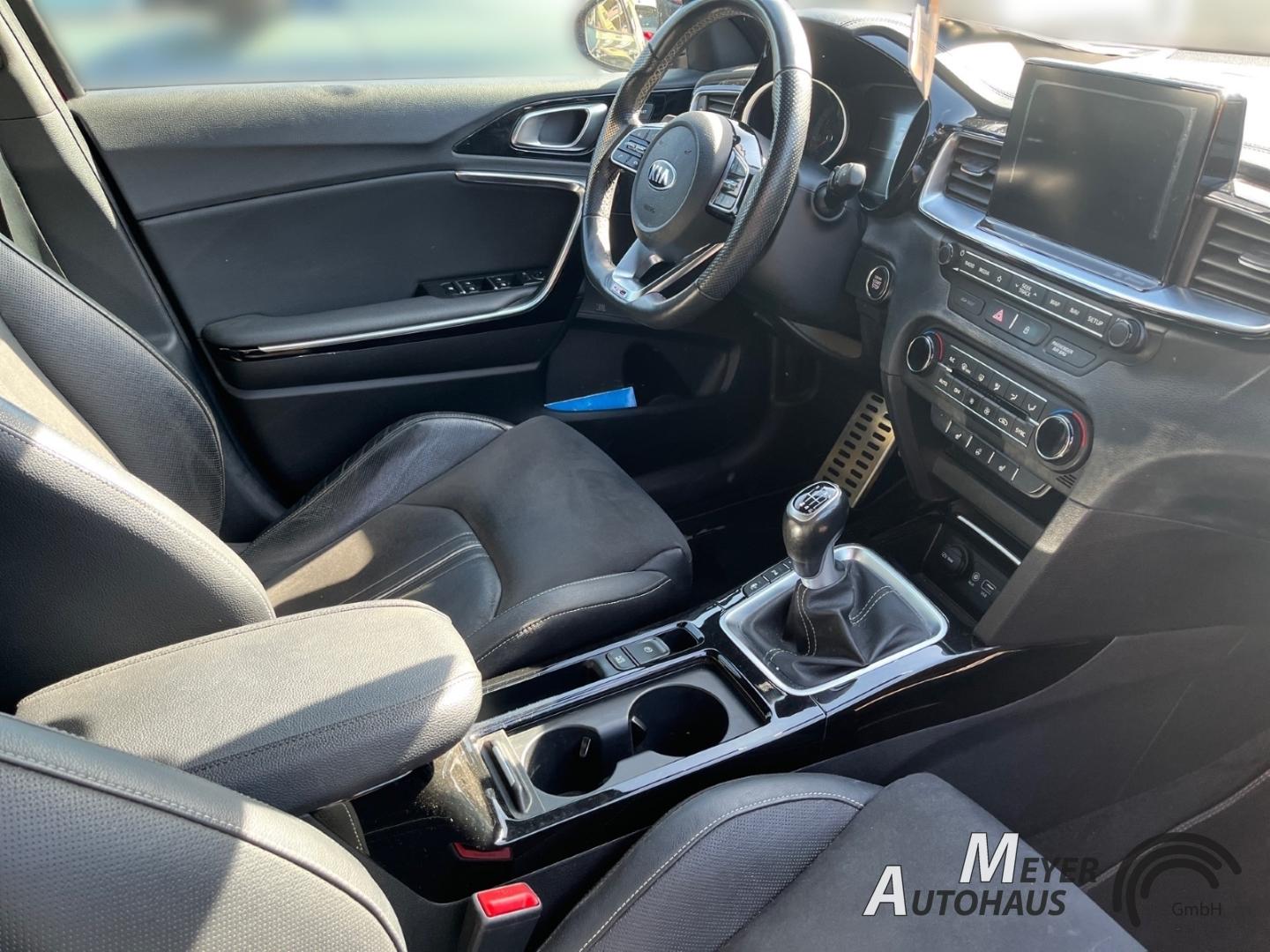 Kia ProCeed 1.4 T-GDI GT-Line + Navigation+Leder+Tec