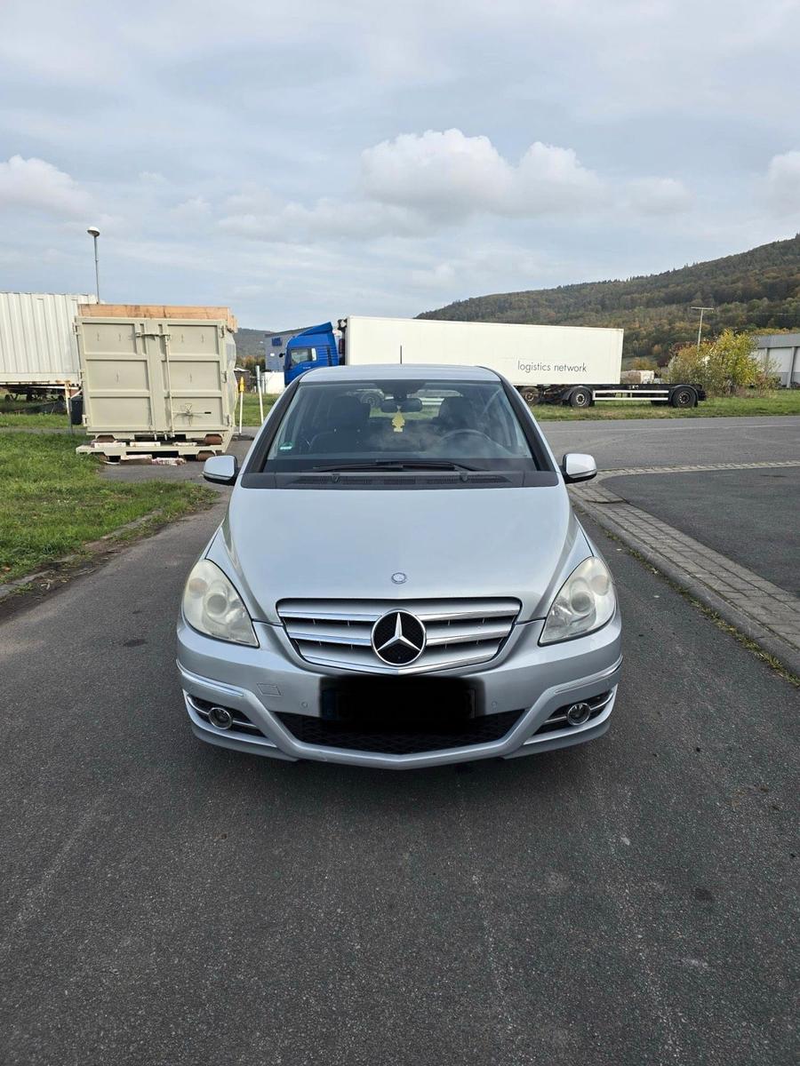 Mercedes-Benz B 160