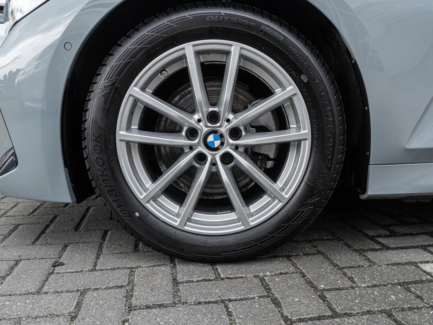 BMW 320 - Bild 5