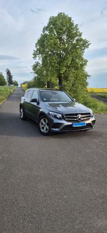 MERCEDES-BENZ GLC 350 d 4MATIC AMG Line Autom. AMG Line