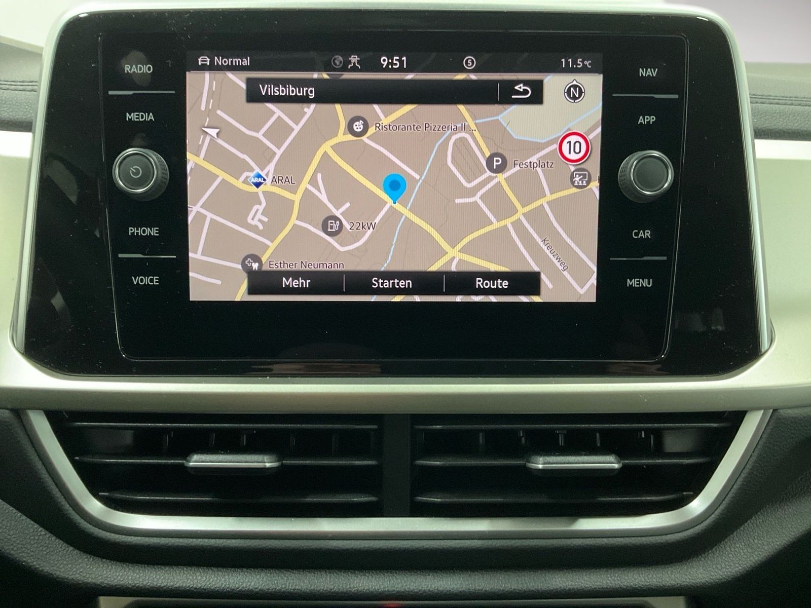 Volkswagen T-Roc - Bild 12