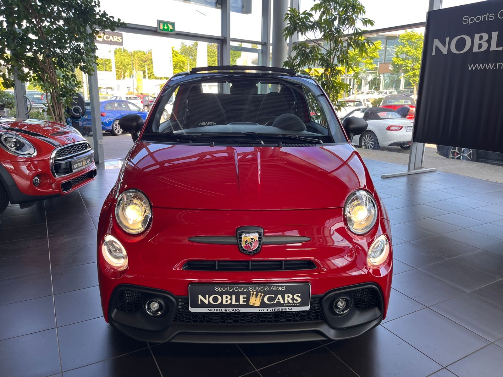 Fahrzeugabbildung Abarth 695C NUR 2.000KM!!! BEATS NAVI ALU