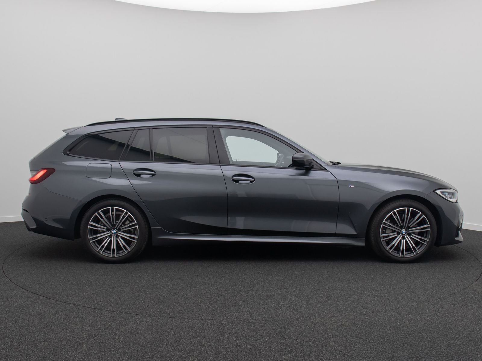 Fahrzeugabbildung BMW 330d xD M Sport DAB Kamera AHK Laser HiFi Komfor