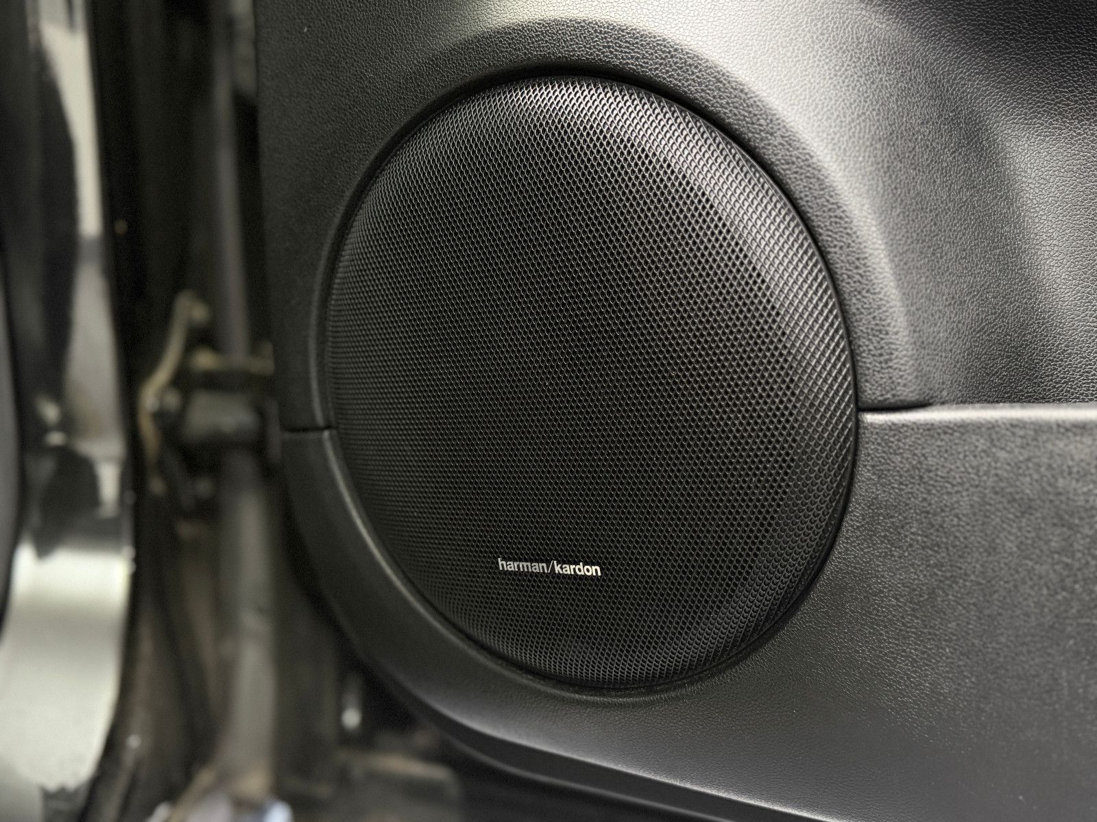 Fahrzeugabbildung Mercedes-Benz ML 500 4Matic 5.0 V8|H&K|PANO|NAVI|AHK