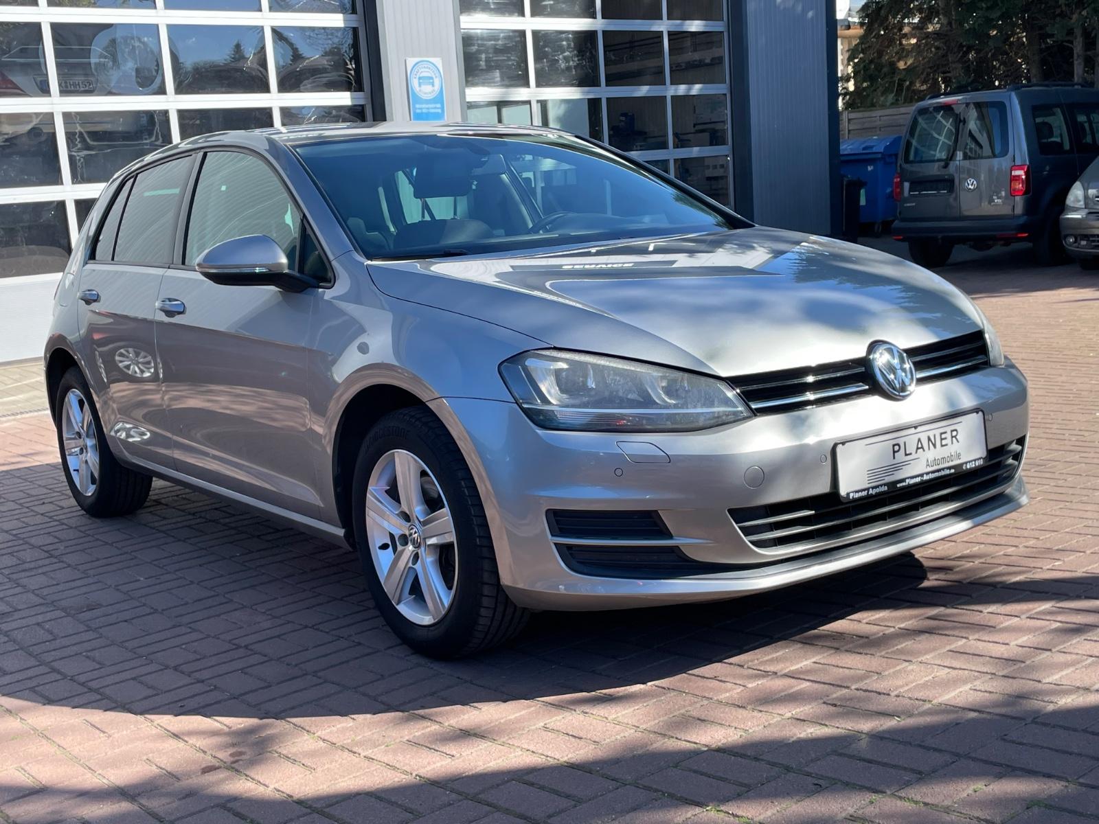 Volkswagen Golf VII Lim. Comfort. Sitzh. Standh. DSG Xenon