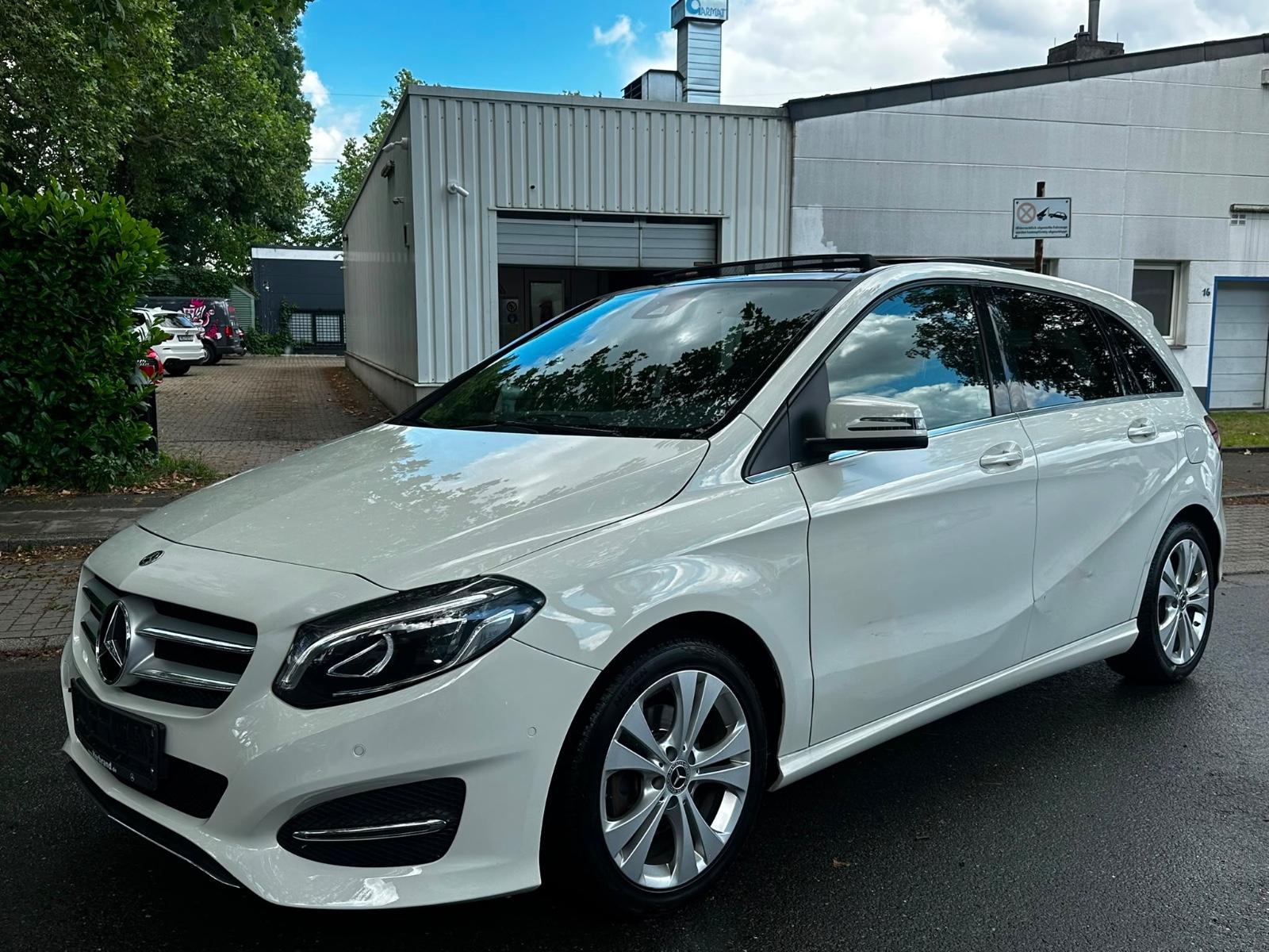 Mercedes-Benz B 220*4MATIC*PANORAMA*KAMERA*SHZ*NAVI***