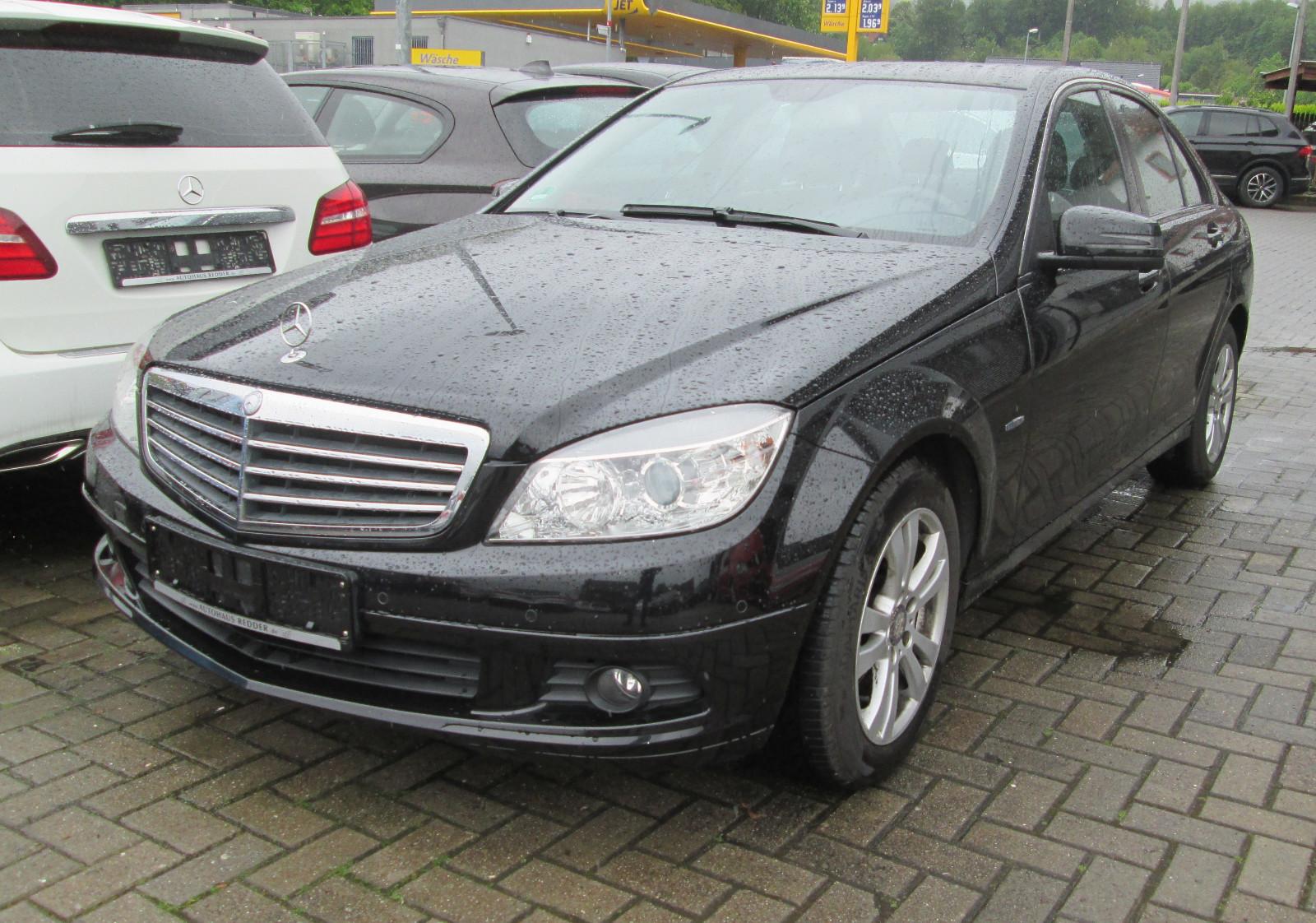 Mercedes-Benz C 180 CGI BlueEfficiency