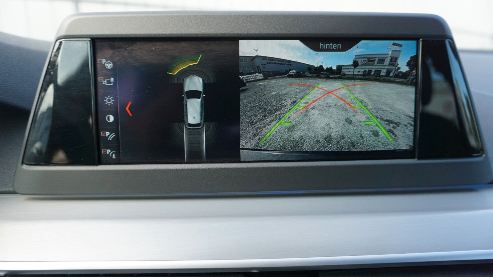 Fahrzeugabbildung BMW 520d xDrive Touring M Sport Navi,LED,Kamera,SH