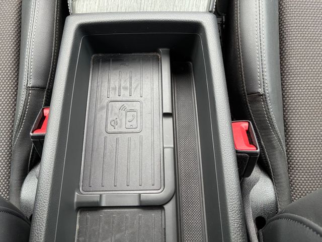 Fahrzeugabbildung Audi A4 Avant 40 TDI S Line >AUT/NAV/LED/SHZ/PDC<