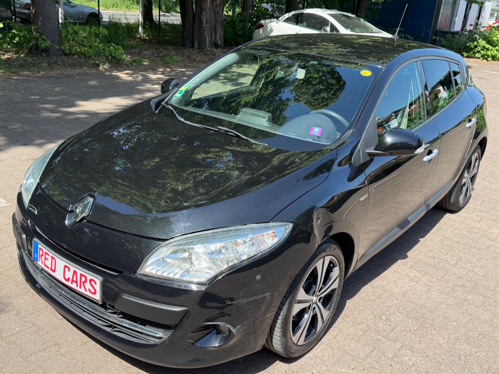 Renault Megane III Lim. 5-trg. BOSE Edition"Tüv Neu"