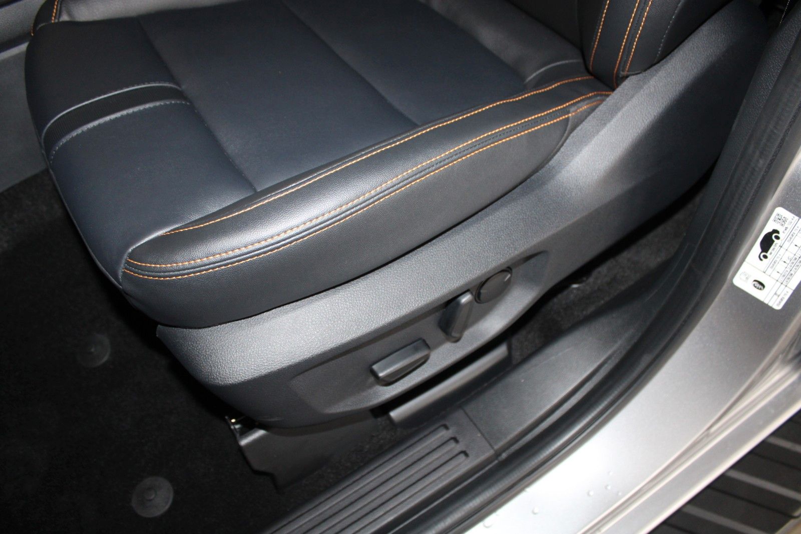 Fahrzeugabbildung Ford Ranger Wildtrak PHEV Aut. AHK LED TECHNOLOGIE P.
