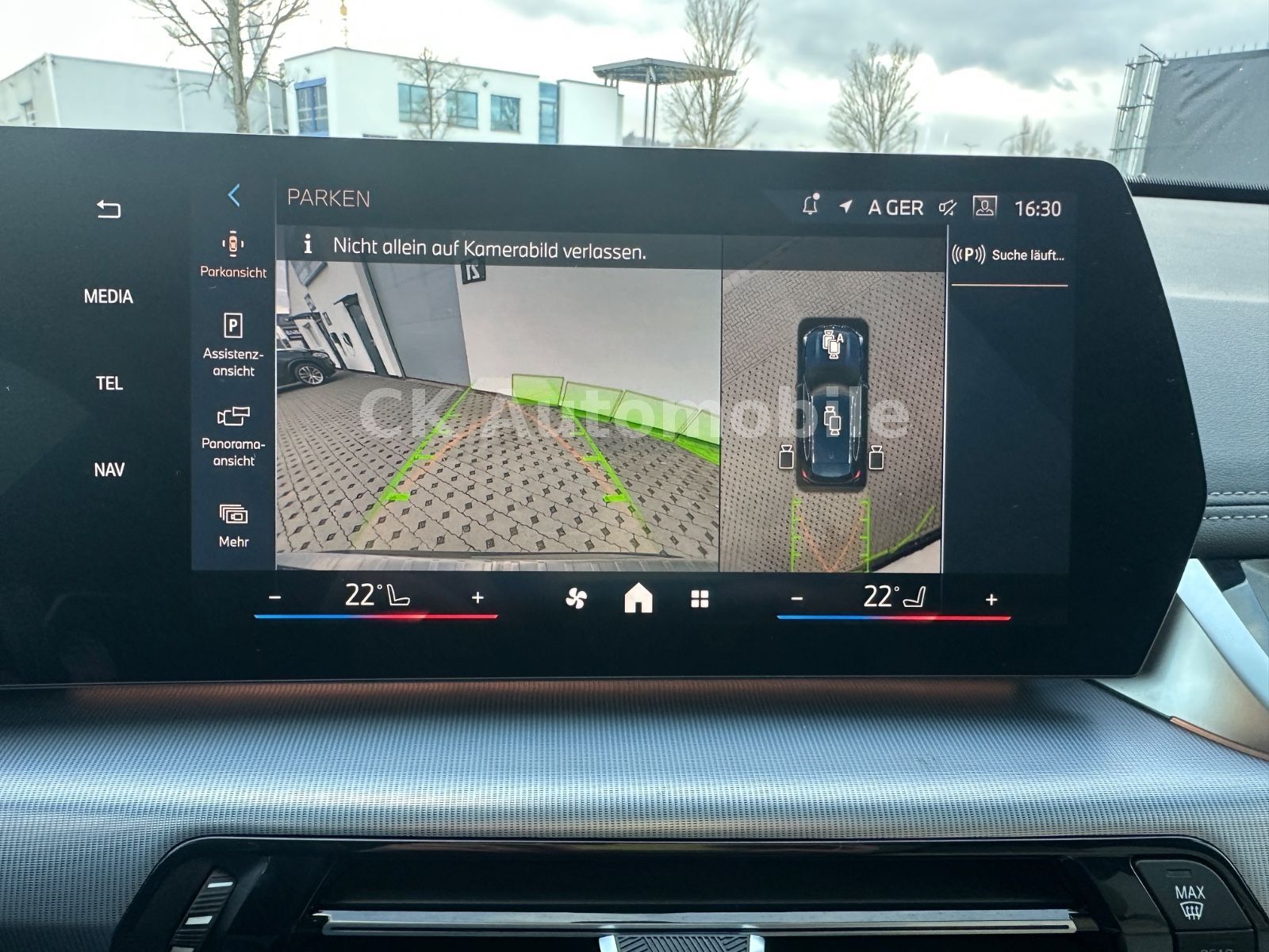 Fahrzeugabbildung BMW X1 20d xDrive xLine/Navi/Head-Up/Pano/LED/360°