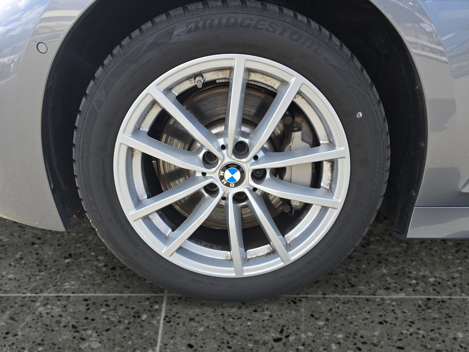 BMW 330 - Bild 9