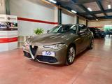 Alfa Romeo Giulia 2.2 Q4 Veloce Turbodiesel 210  - Alfa Romeo Giulia veloce mit Diesel-Antrieb
