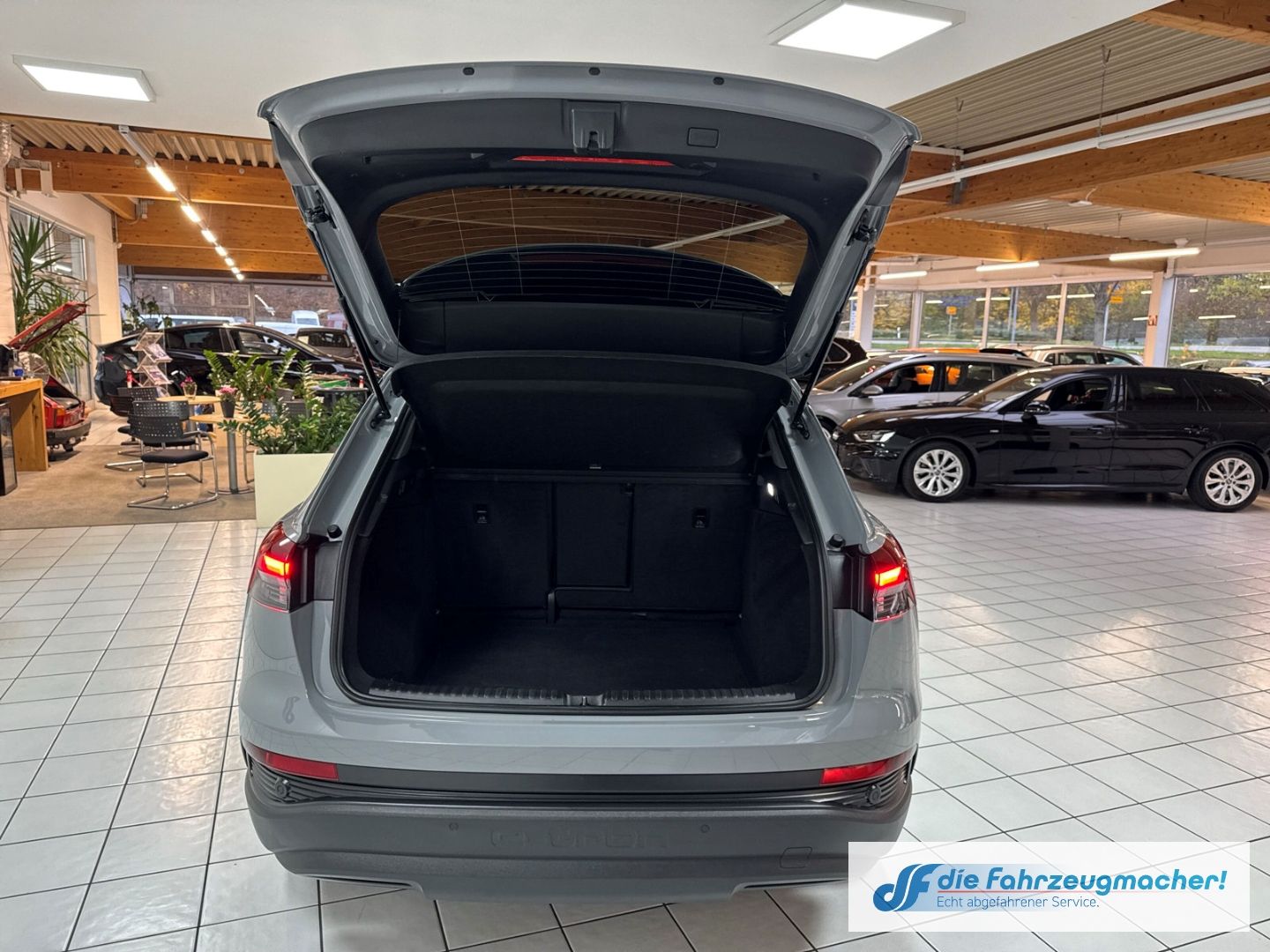 Fahrzeugabbildung Audi Q4 e-tron 35 Leder Digitales Cockpit LED Mehrzon