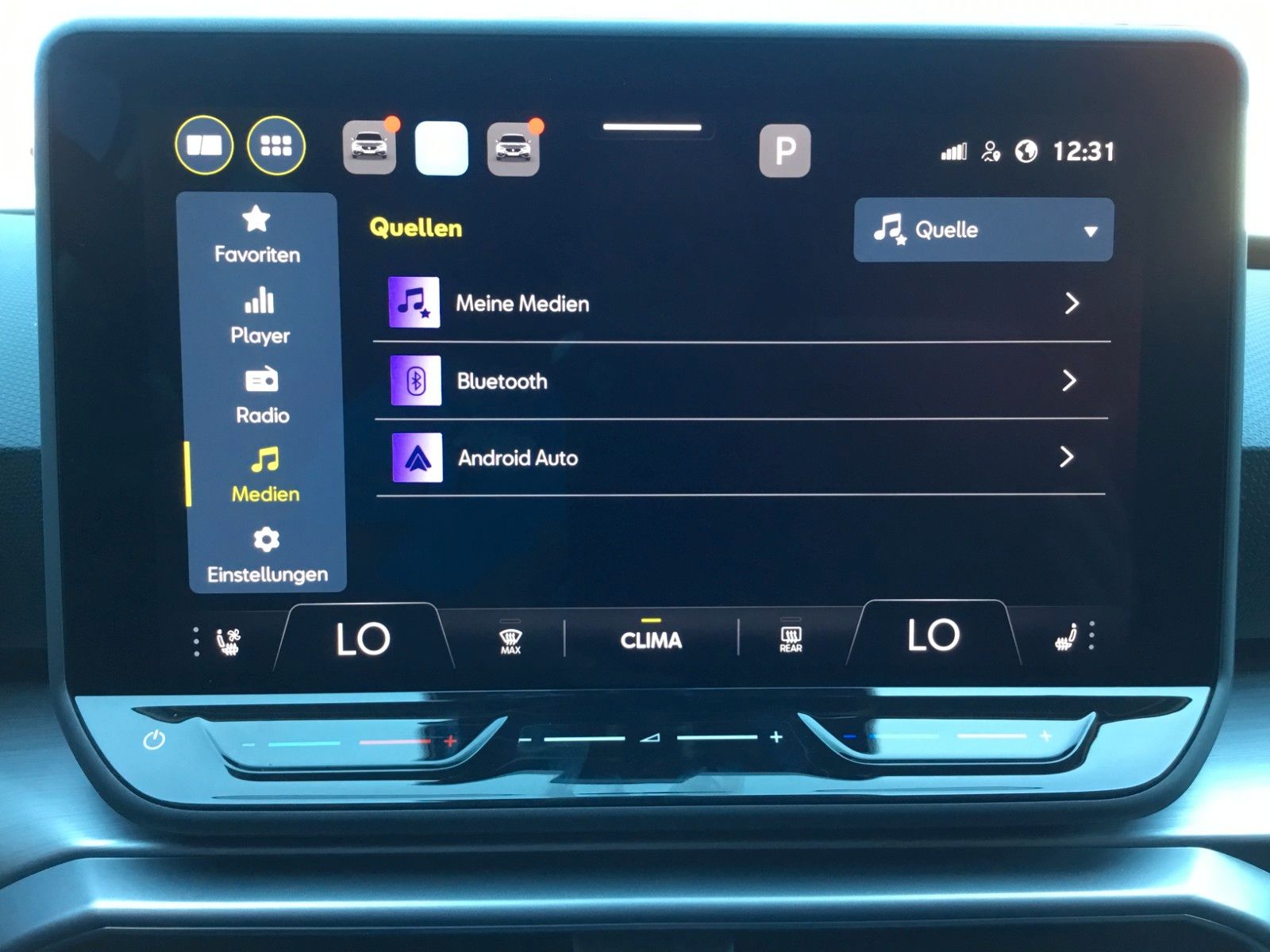 Fahrzeugabbildung SEAT Leon 1.5 eTSI FR DSG+18"+LED+ACC+Kamera+Sitzheiz