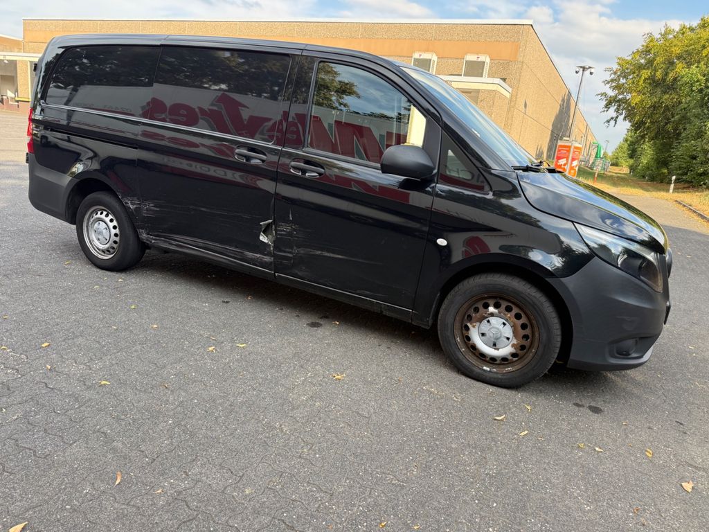 Image of Mercedes-Benz Vito