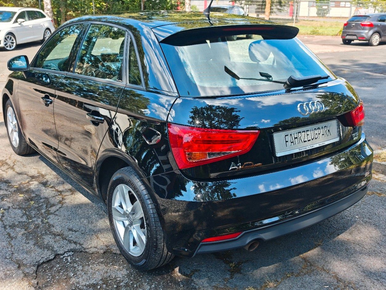 AUDI A1 Sportback sport*S-TRONIC*1.HAND*SHZ*5-TÜRIG*