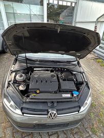 Volkswagen Golf - 5