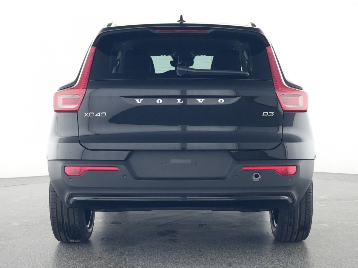 Volvo XC40 B3 Plus Dark imagem 3