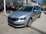 Skoda Octavia Combi Premium Edition LEDER/NAVI/KAMERA - Skoda Octavia: Premium Edition