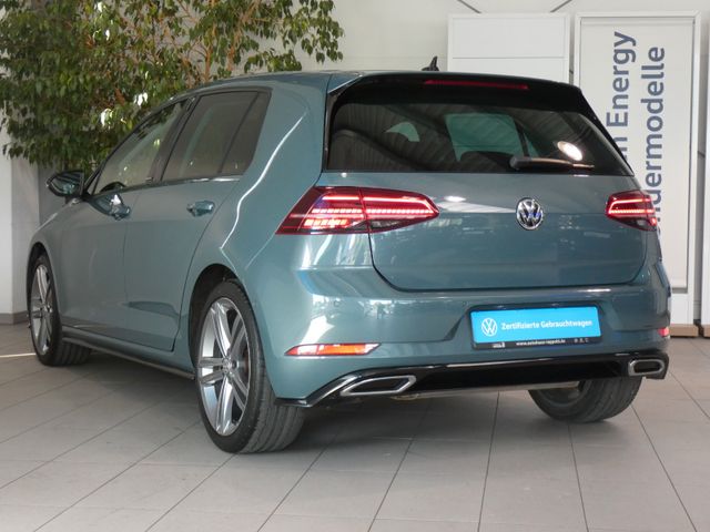 Golf VII 2.0 TDI IQ.DRIVE R-LINE DSG ACC STHZ