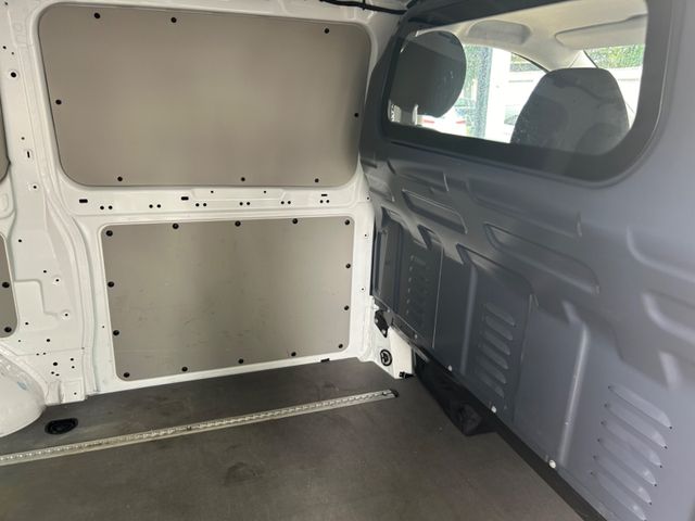 Fahrzeugabbildung Mercedes-Benz Vito Kasten eVito 111/112 lang+NaviZB+PDC+SHZ+