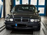 BMW E38 740i Individual - BMW 740 Limousine E38 740i mit Benzin-Antrieb