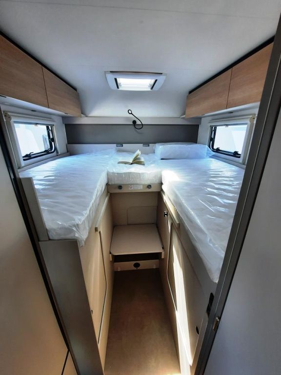 Fahrzeugabbildung LMC Tracer V 670 Verfüg./Sparen Sie 8.581,- €