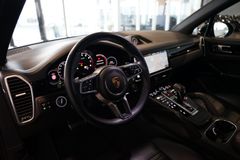 PORSCHE Cayenne S | InnoDrive | Pano | Matrix | AHK PORSCHE Cayenne S | InnoDrive | Pano | Matrix | AHK