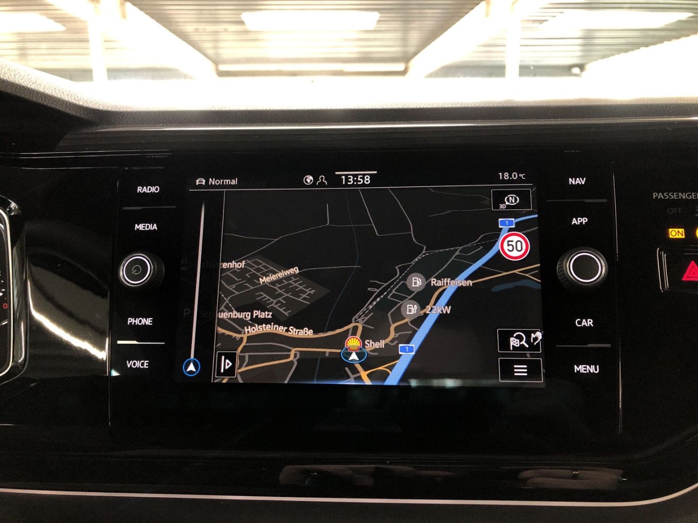 Fahrzeugabbildung Volkswagen Polo Style ''50 Jahre'' 1.0 TSI DSG Navi Digital