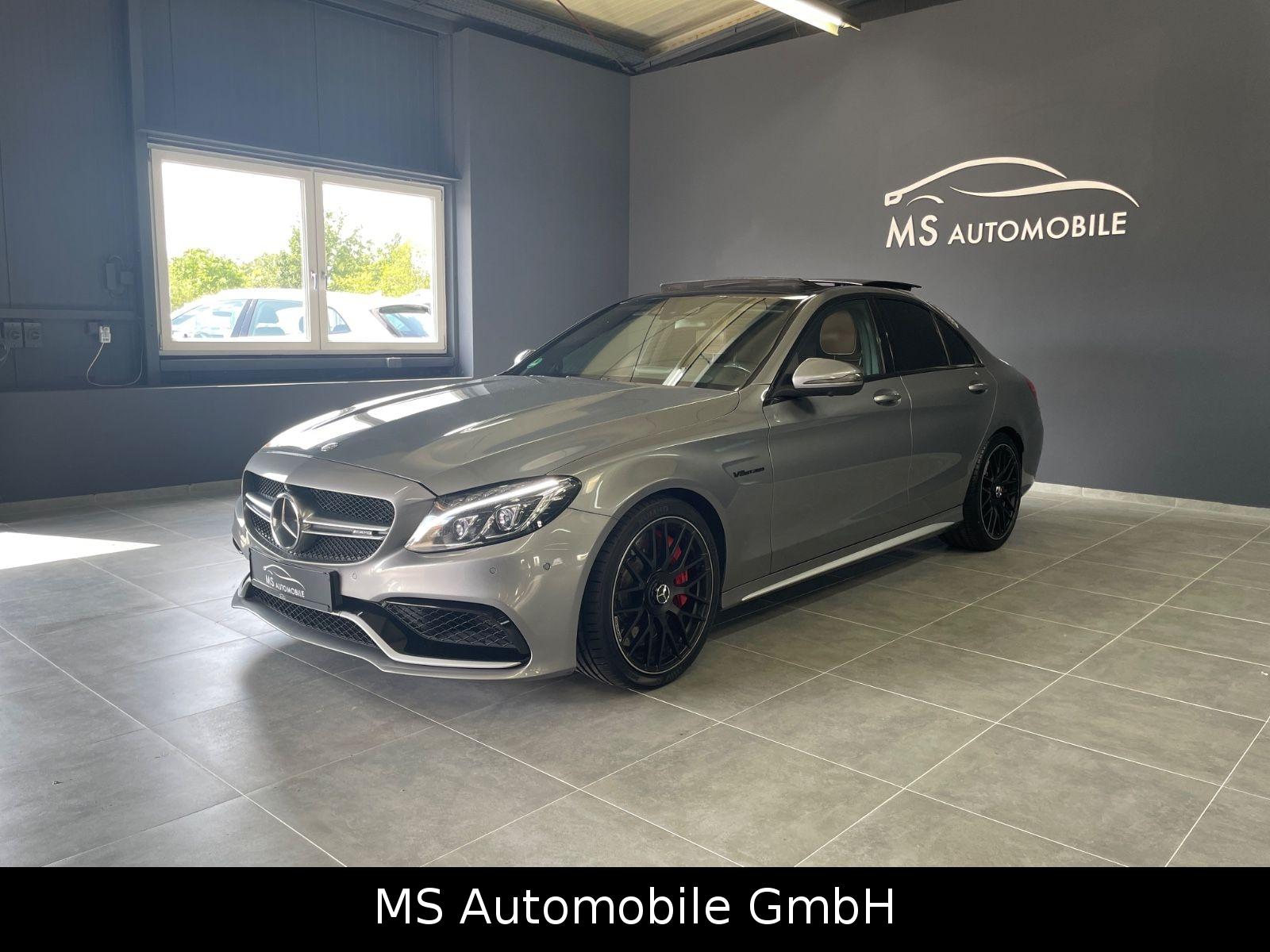 Mercedes-Benz C 63  S AMG Top Ausstattung
