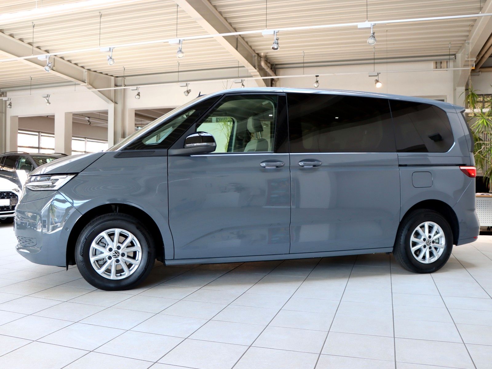 Volkswagen T7 Multivan - Bild 4