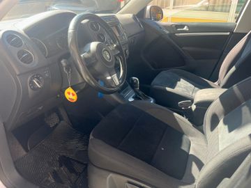 Volkswagen Tiguan - 7