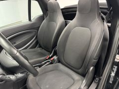 SMART ForTwo Cabrio EQ*PASSION*PDC*DAB*SHZ* SMART ForTwo Cabrio EQ*PASSION*PDC*DAB*SHZ*