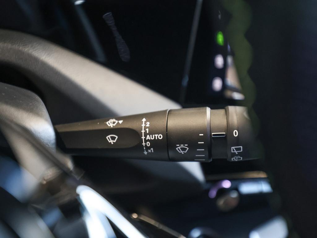 Peugeot 308 SW GT Neu DIESEL 130 EAT8 AHK ACC LED 360°