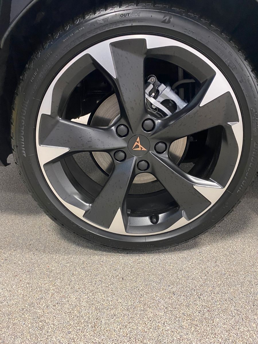 Fahrzeugabbildung CUPRA Leon ST 1.5 eTSI DSG FACELIFT MHEV+5 J. GARANTIE