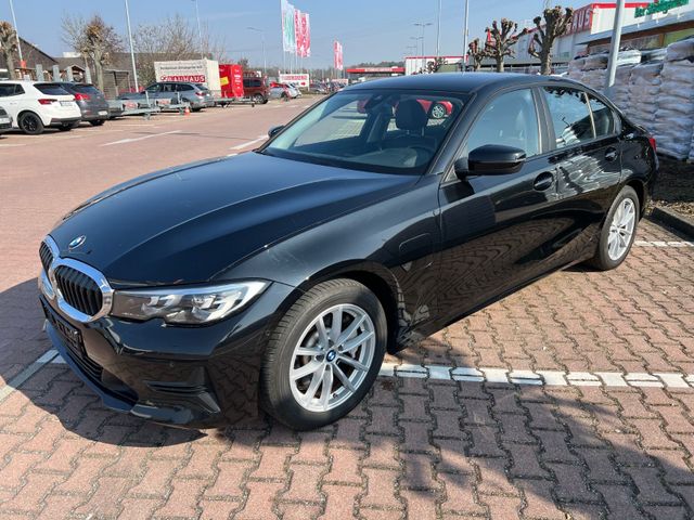 BMW 330e Luxury Line Automatik Navi LED Kamera