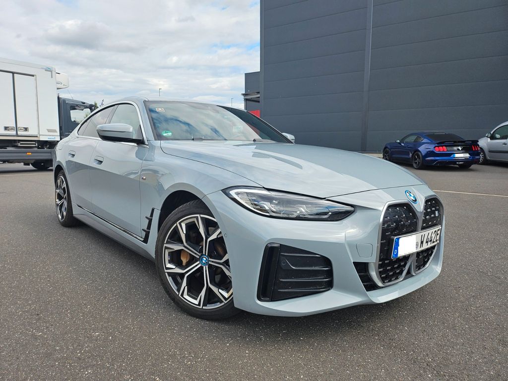 Image of BMW i4