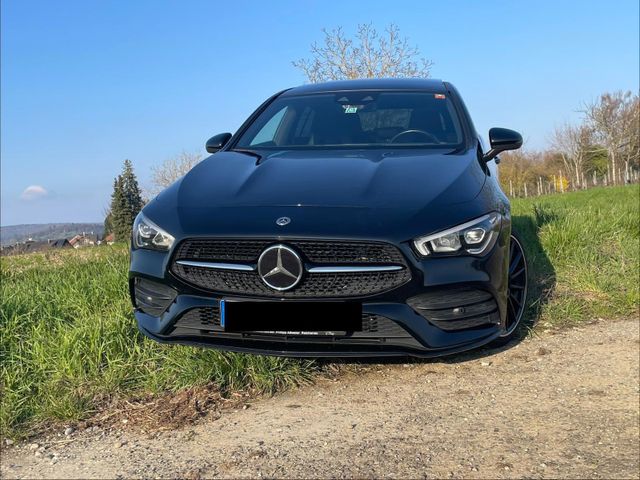 MERCEDES-BENZ CLA 220 d 4MATIC DCT -