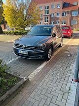 Volkswagen Tiguan 2.0 TDI SCR 140kW DSG 4MOTION Highlin... - mit Diesel-Antrieb: Massagesitze, Geländewagen