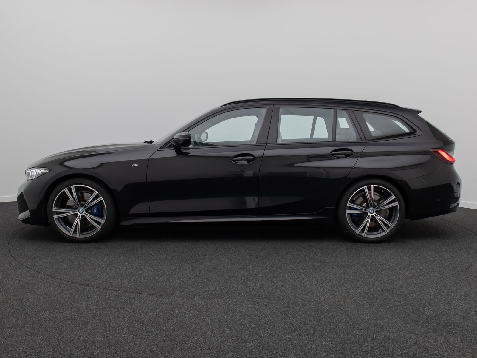 Fahrzeugabbildung BMW 330i MSport DAB Memory Kamera H/K Komfort 19Zoll