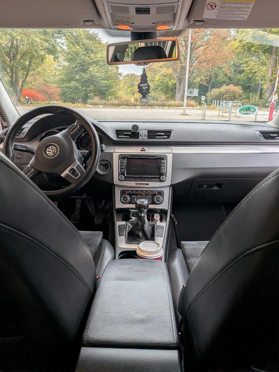 Volkswagen Passat 2010 — photo 5